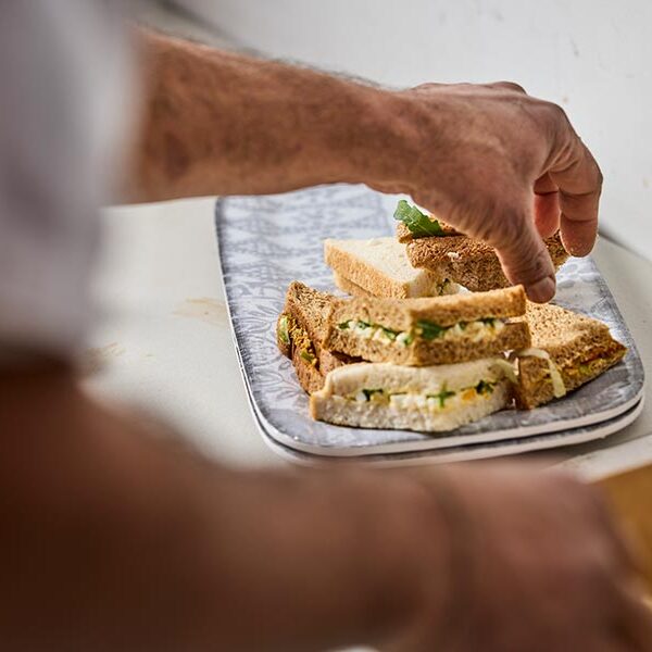 showbites-team-making-sandwiches
